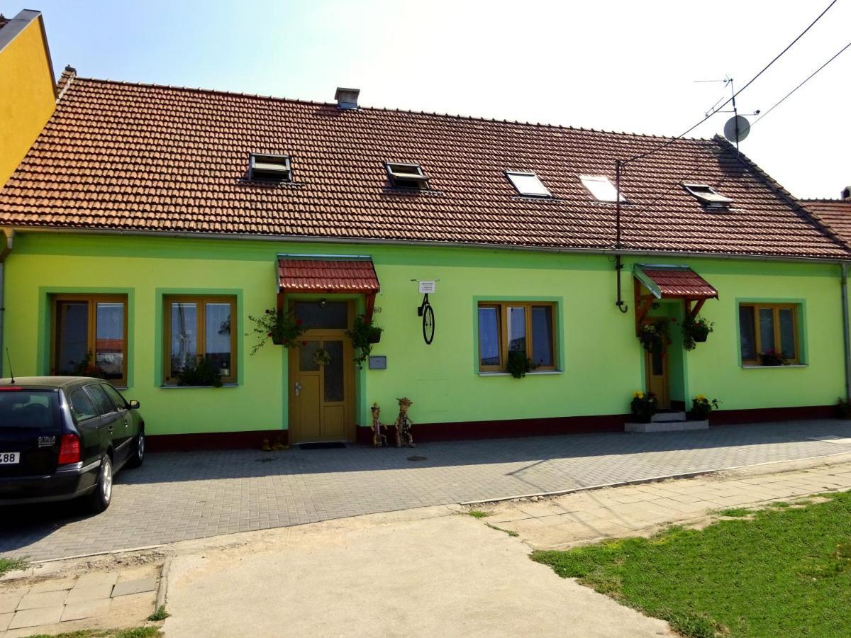 Ubytovani Dana Brentnerova Milovice  Exterior photo